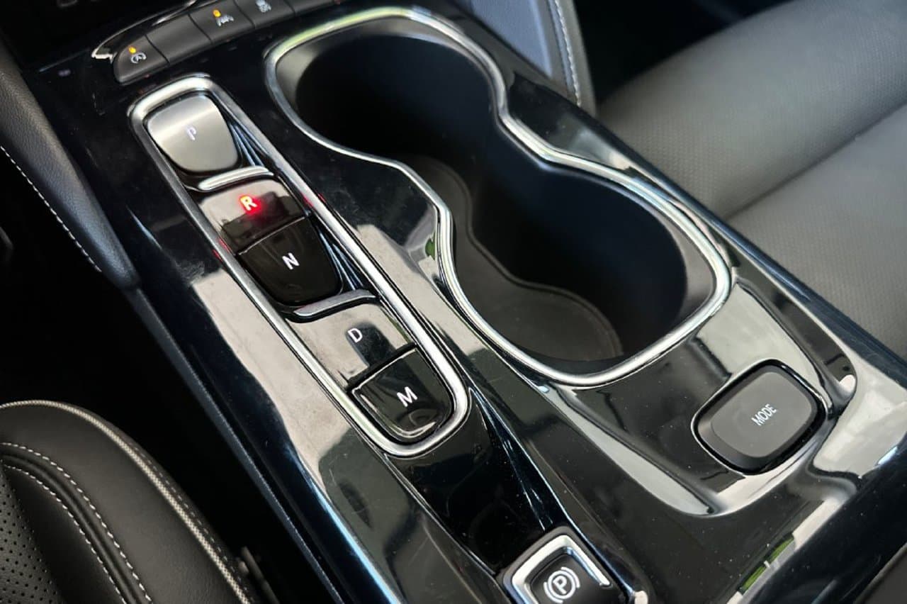 2023 Buick Envision Essence 18