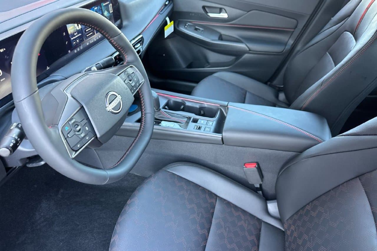 2027 Nissan Sentra SR 7