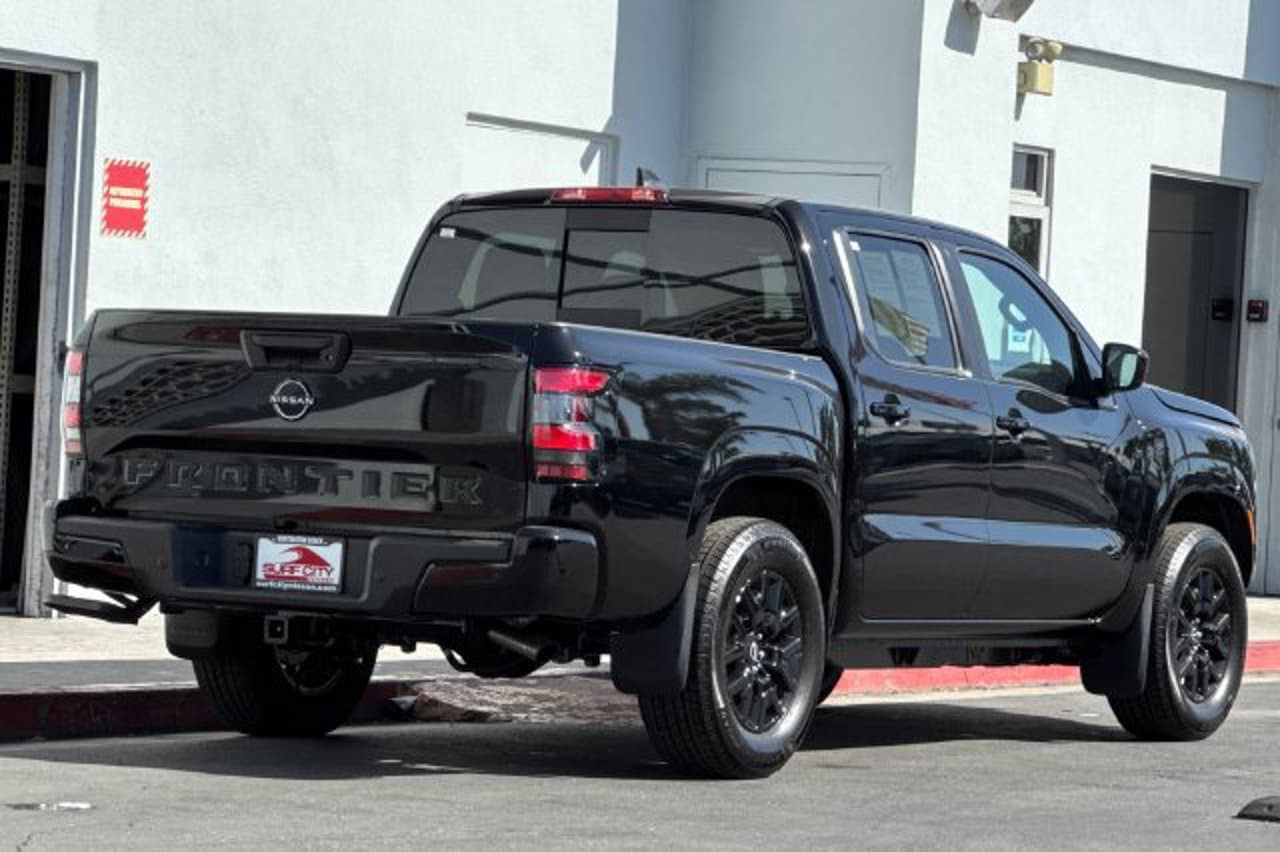 2026 Nissan Frontier SV 3