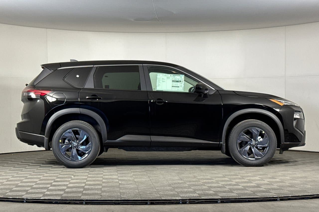 2026 Nissan Rogue SV 2