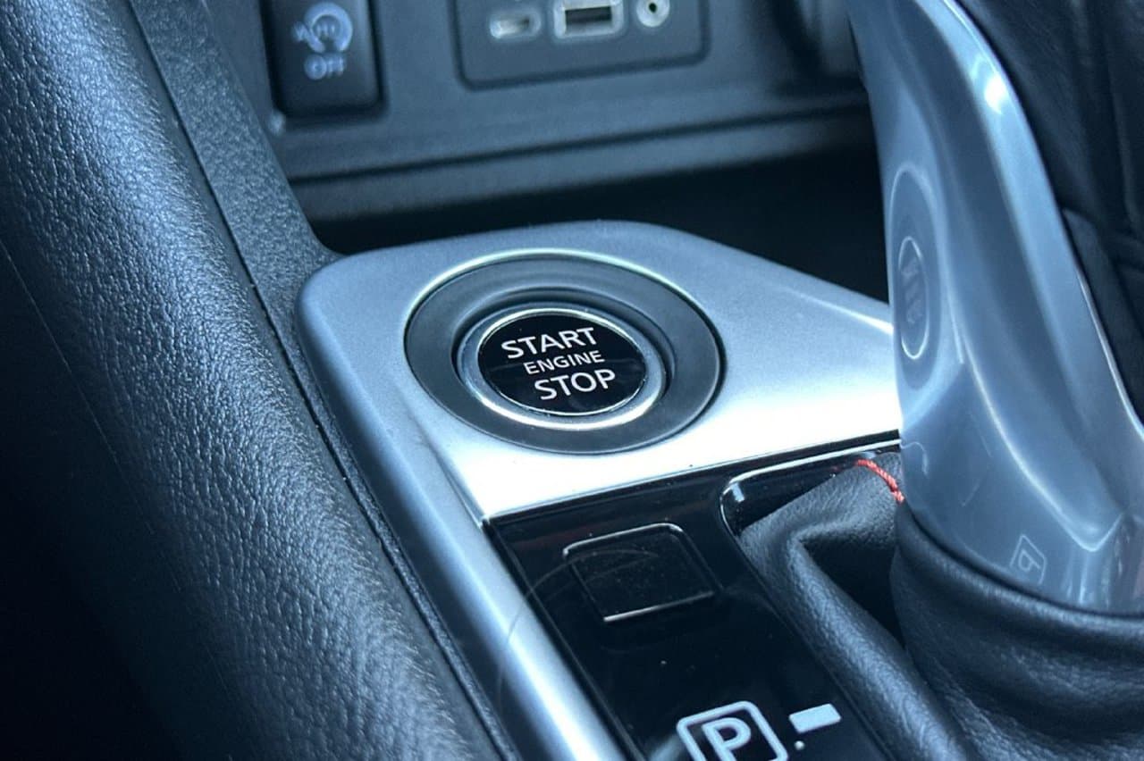 2025 Nissan Sentra SR 18