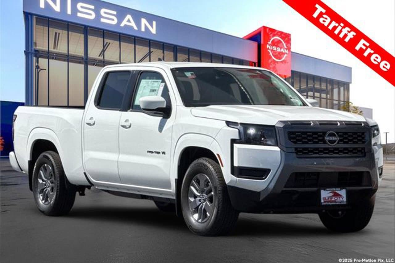 2027 Nissan Frontier SV 1
