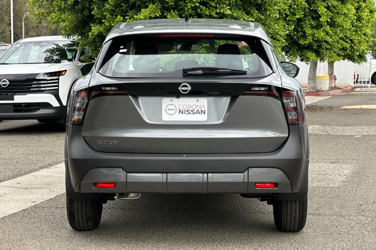 2027 Nissan Kicks S 5