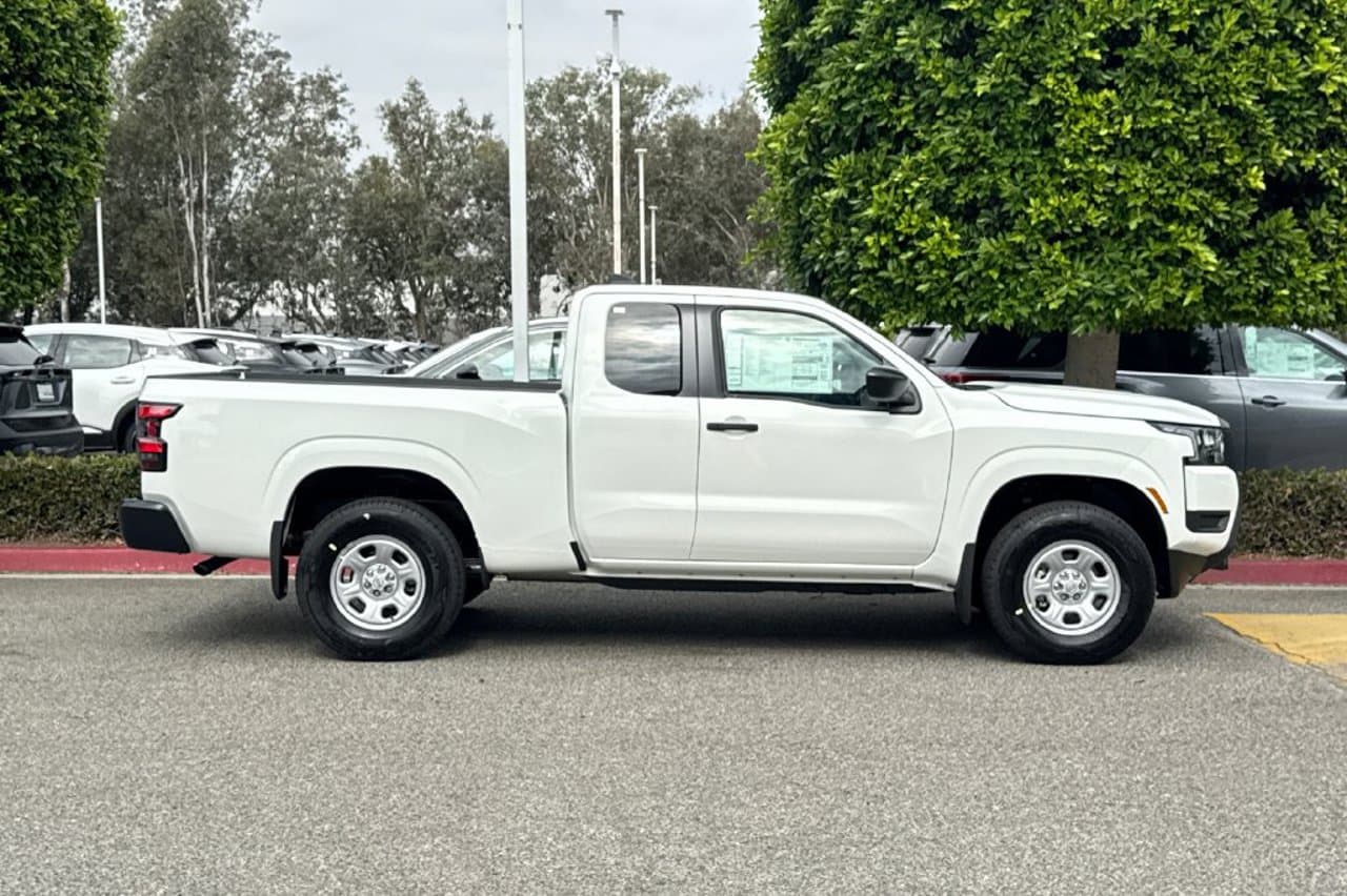 2026 Nissan Frontier S 3