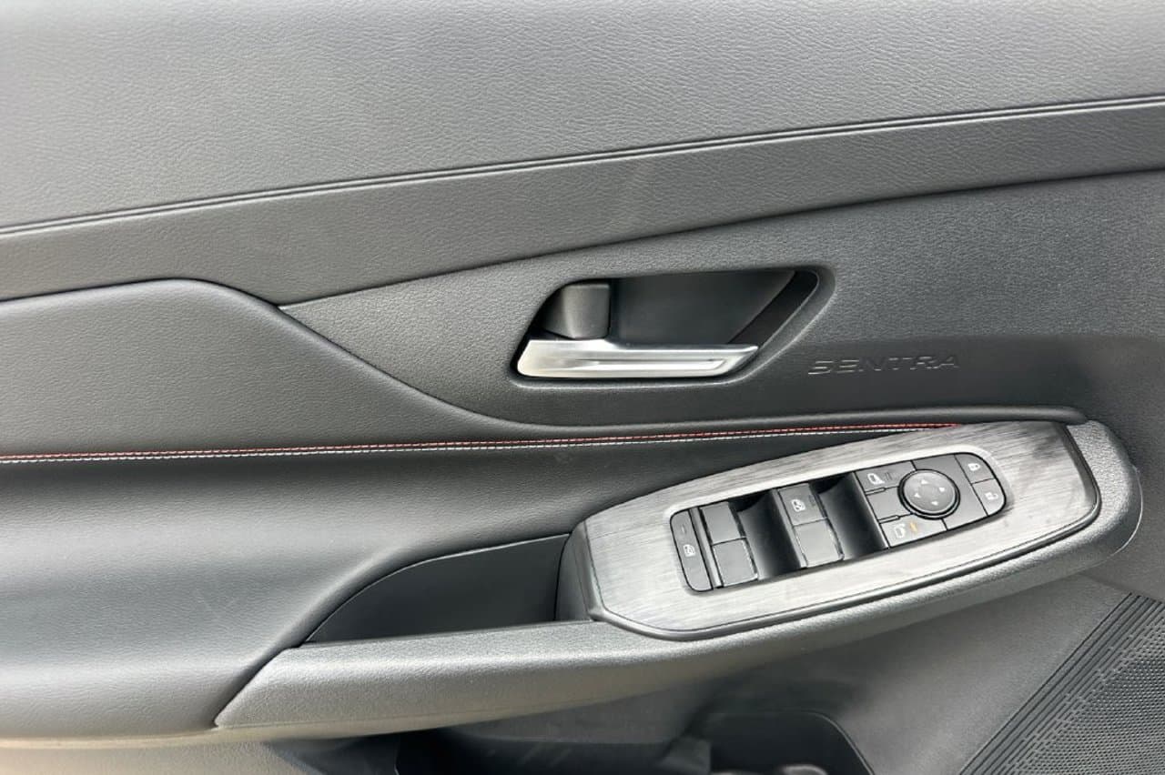 2027 Nissan Sentra SR 9