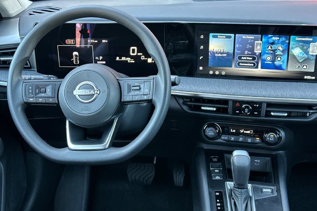 2027 Nissan Kicks SV 11