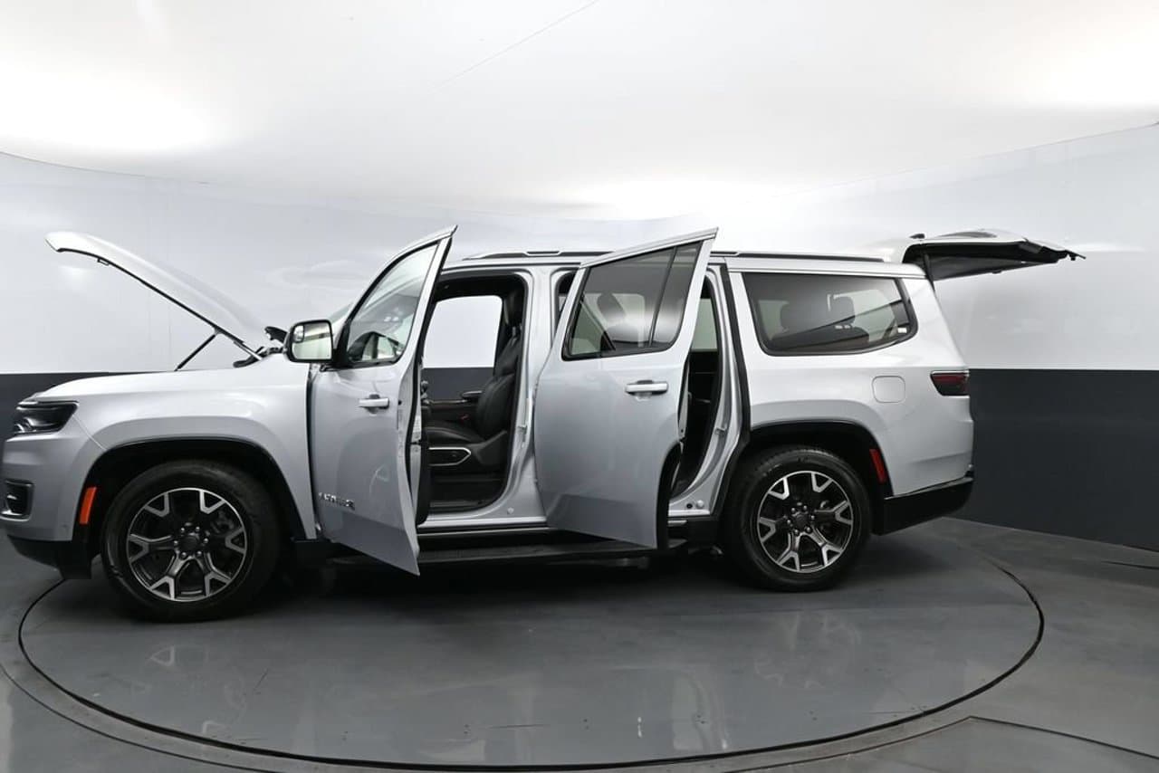 2024 Jeep Wagoneer Series III 31