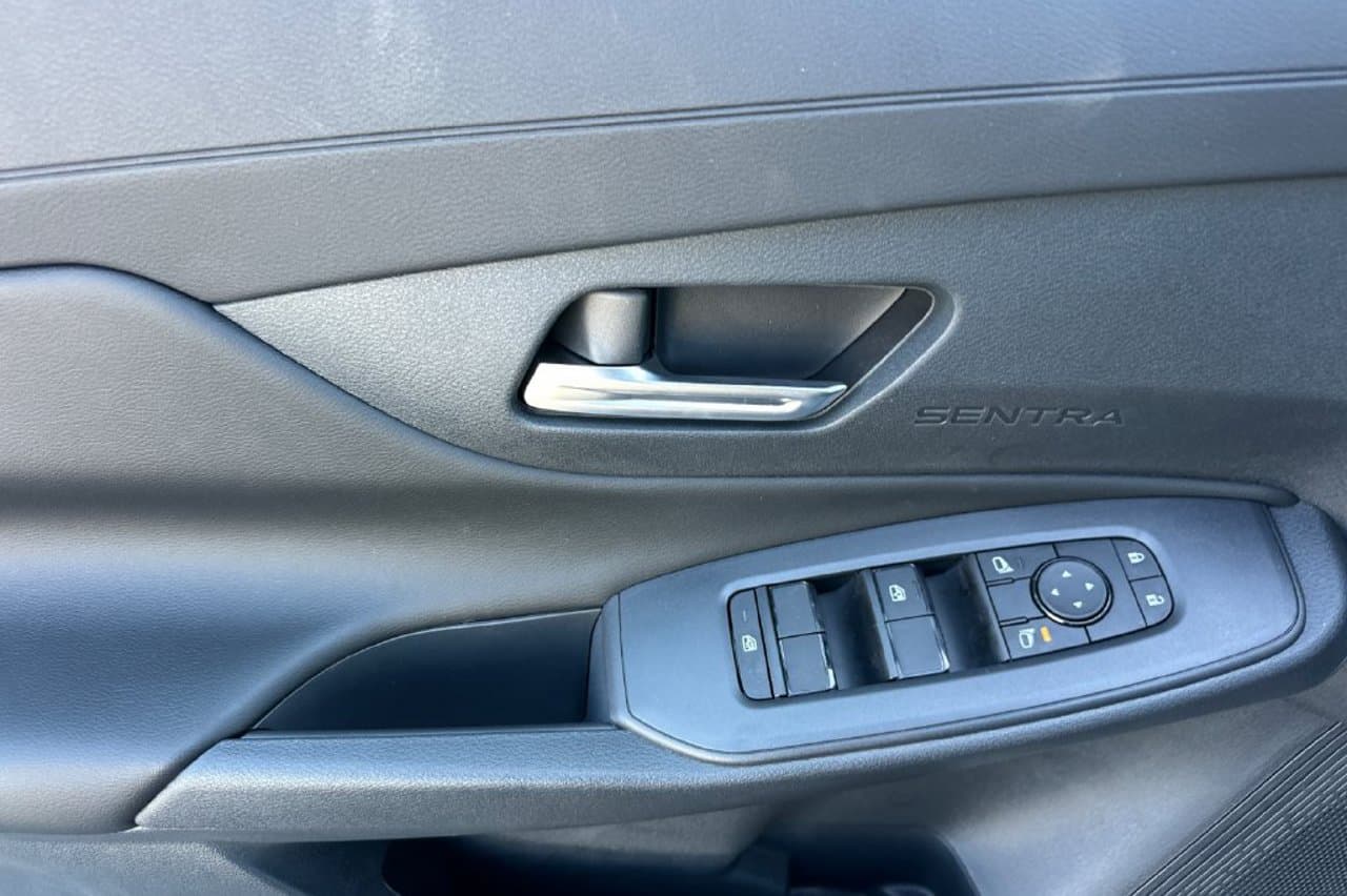 2026 Nissan Sentra SV 8
