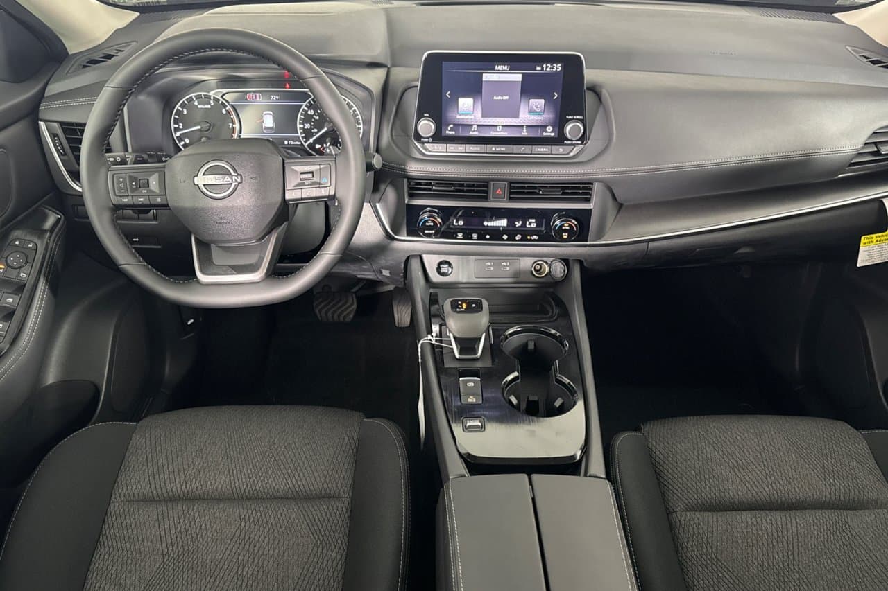 2026 Nissan Rogue SV 10