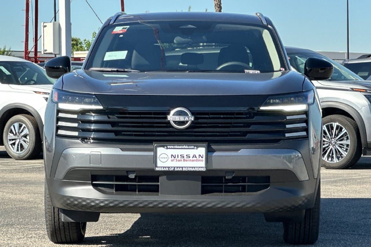 2027 Nissan Kicks SV 6