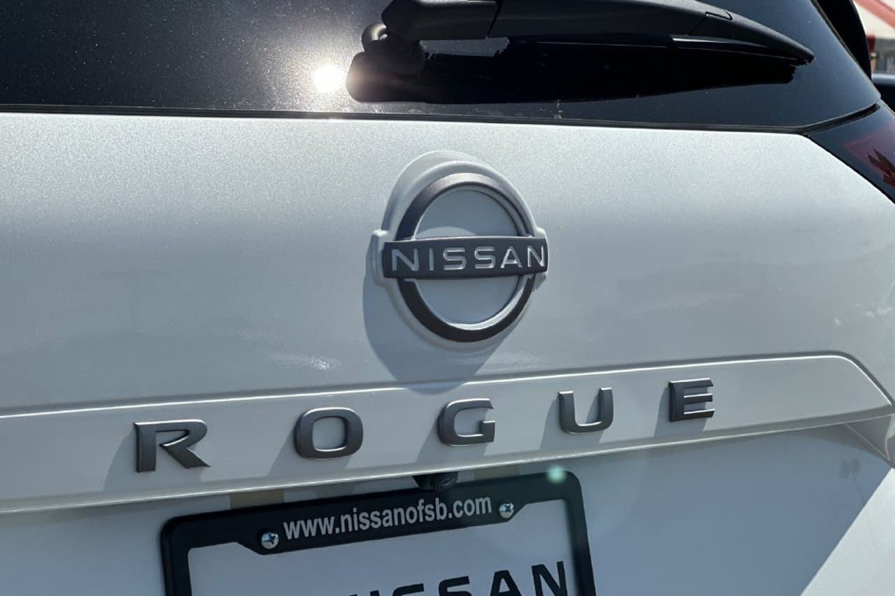 2026 Nissan Rogue SV 21