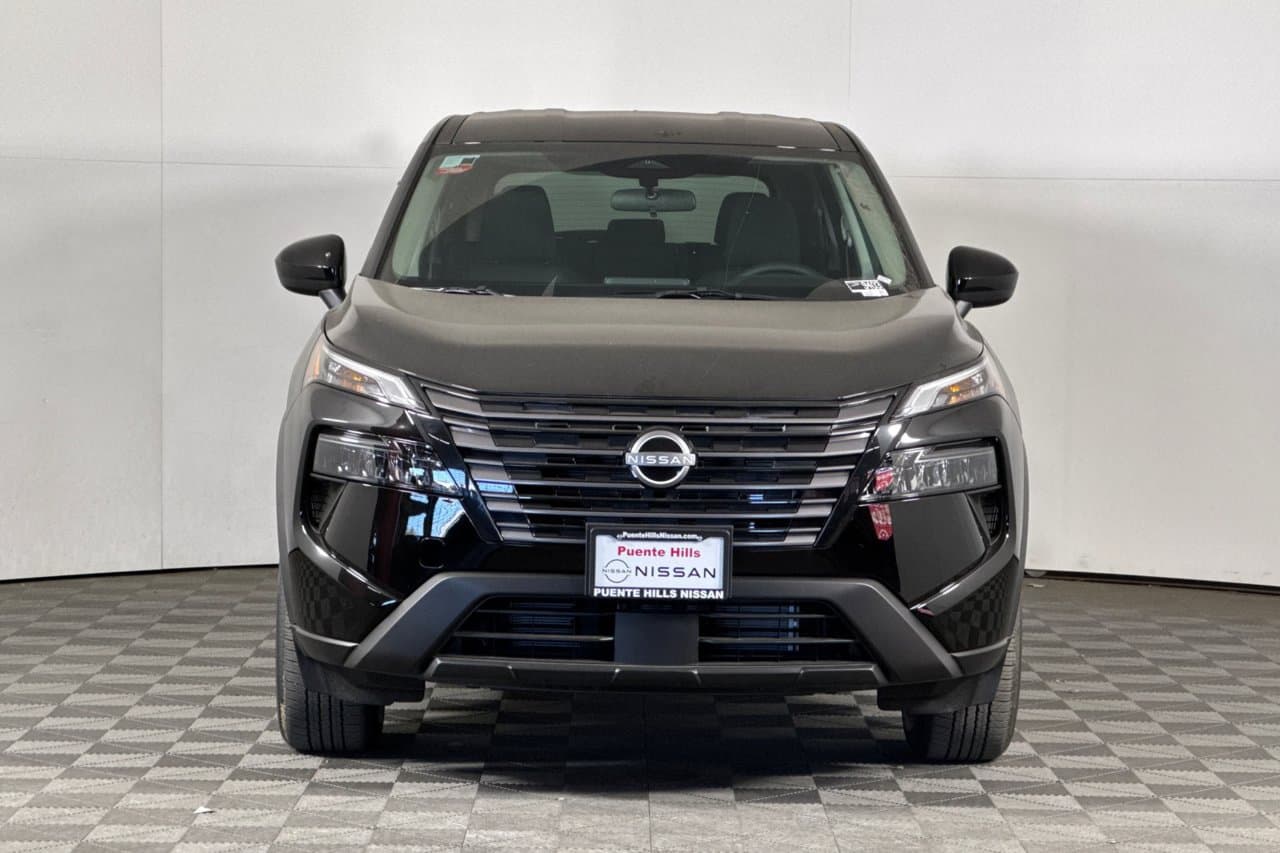 2026 Nissan Rogue SV 6