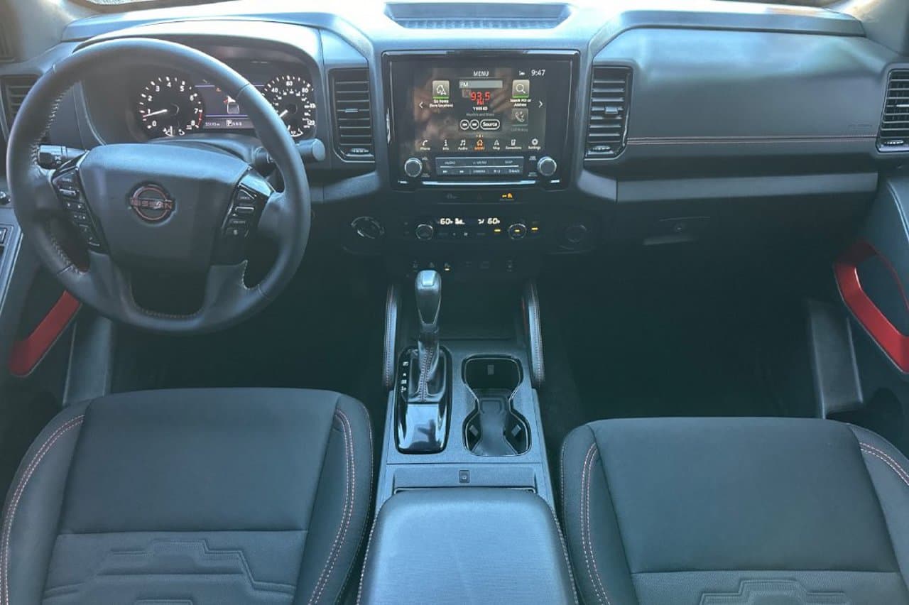 2023 Nissan Frontier PRO-4X 11