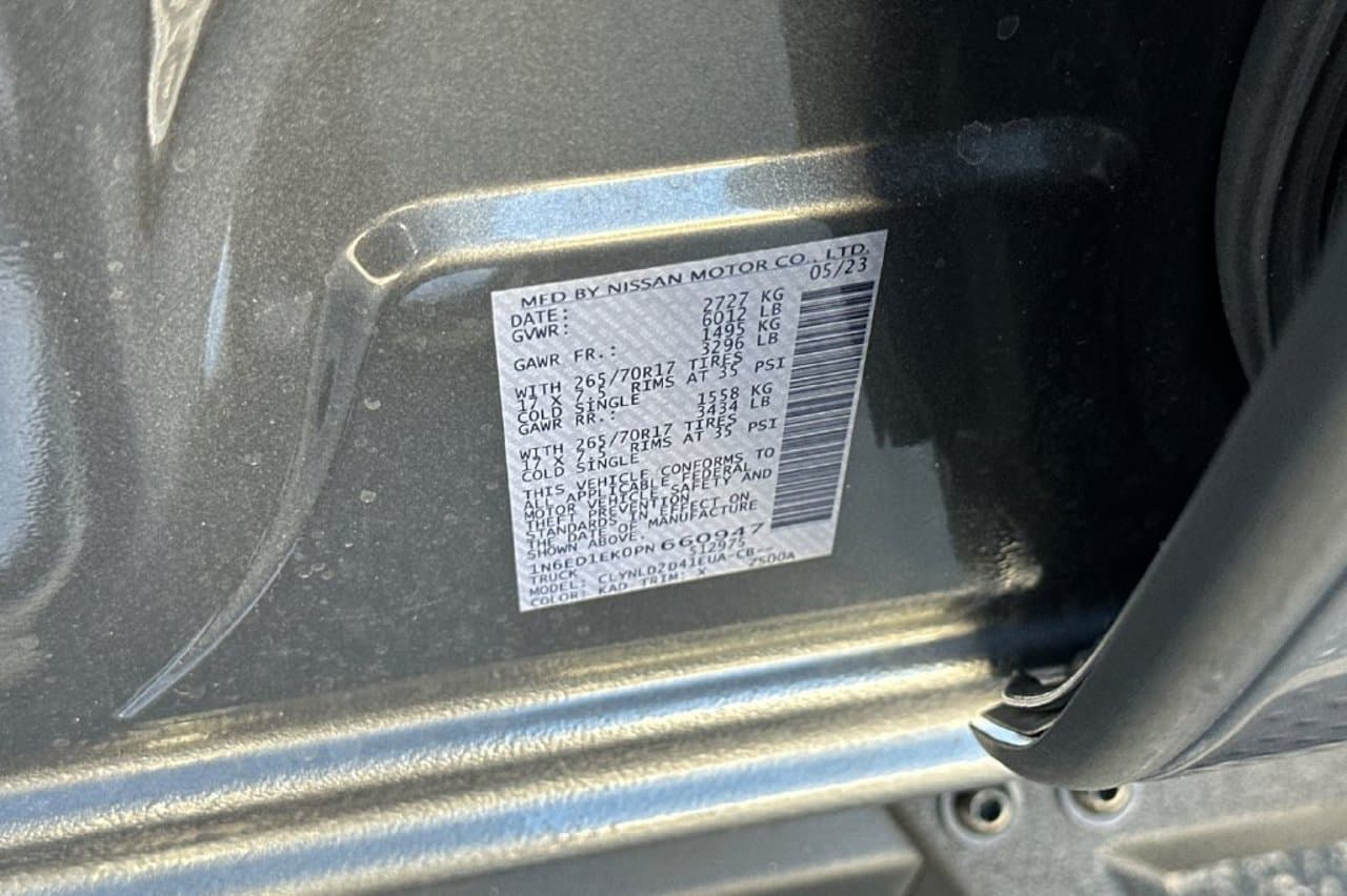2023 Nissan Frontier PRO-4X 23