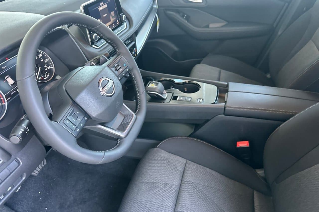 2026 Nissan Rogue SV 29