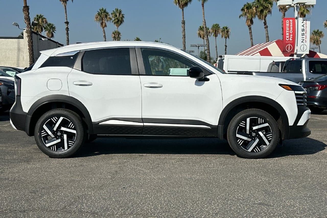 2026 Nissan Kicks SV 2