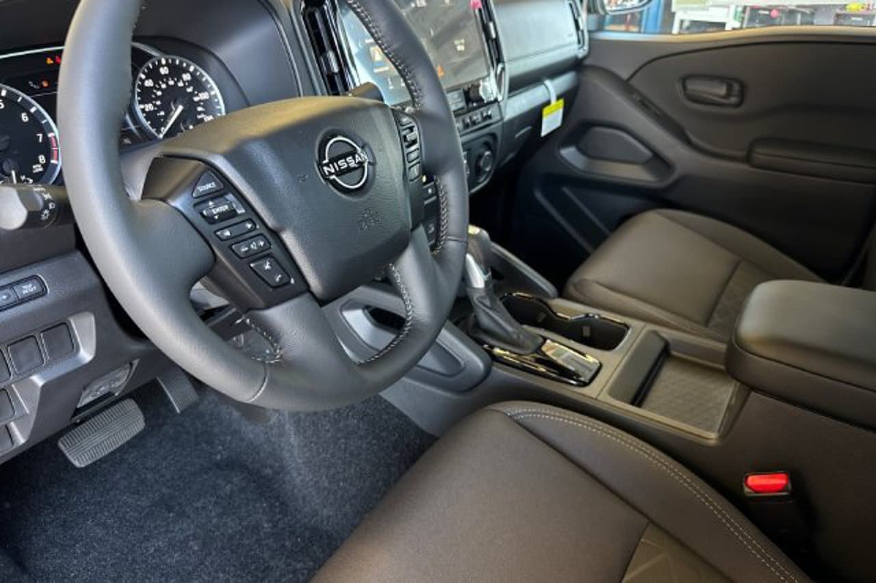 2026 Nissan Frontier SV 7