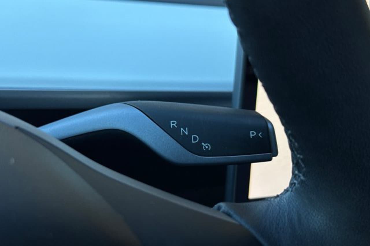 2025 Tesla Model Y Long Range 20