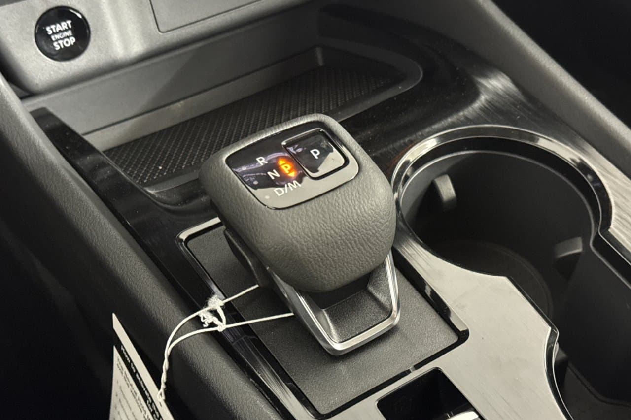 2026 Nissan Rogue SV 18