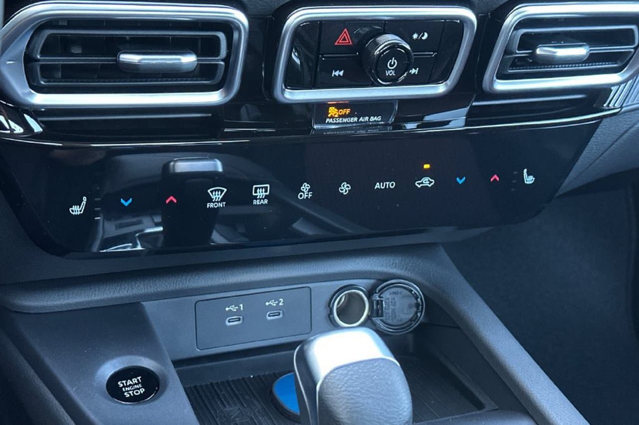 2027 Nissan Sentra SR 16