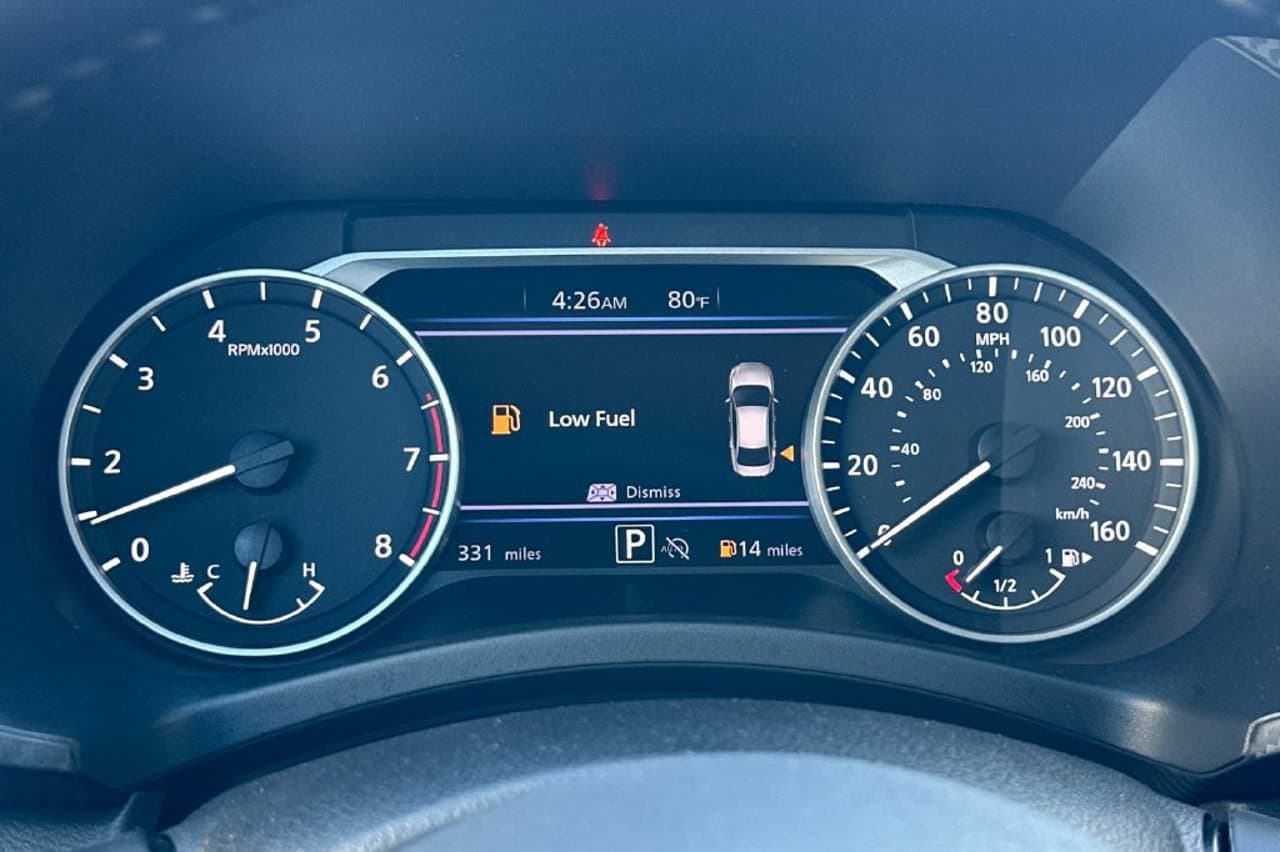2025 Nissan Sentra SV 20