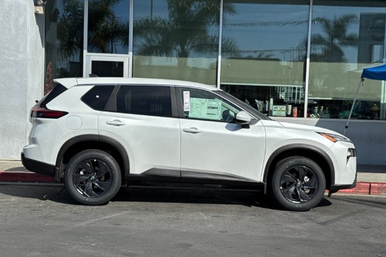 2026 Nissan Rogue SV 2