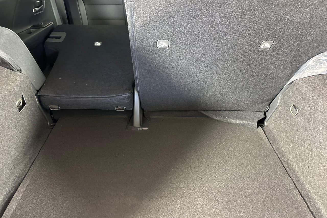 2027 Nissan Kicks SV 12