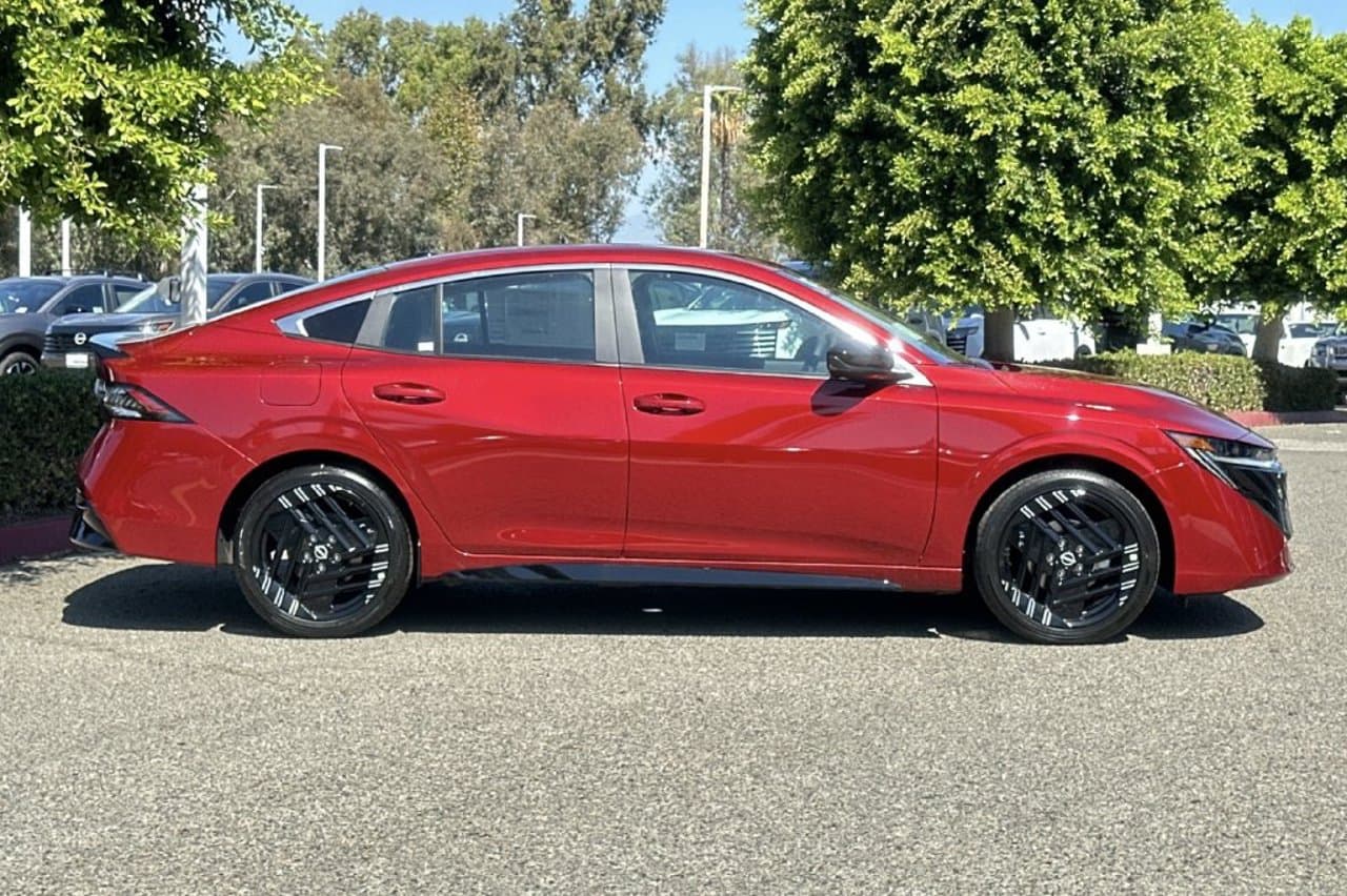 2027 Nissan Sentra SR 3