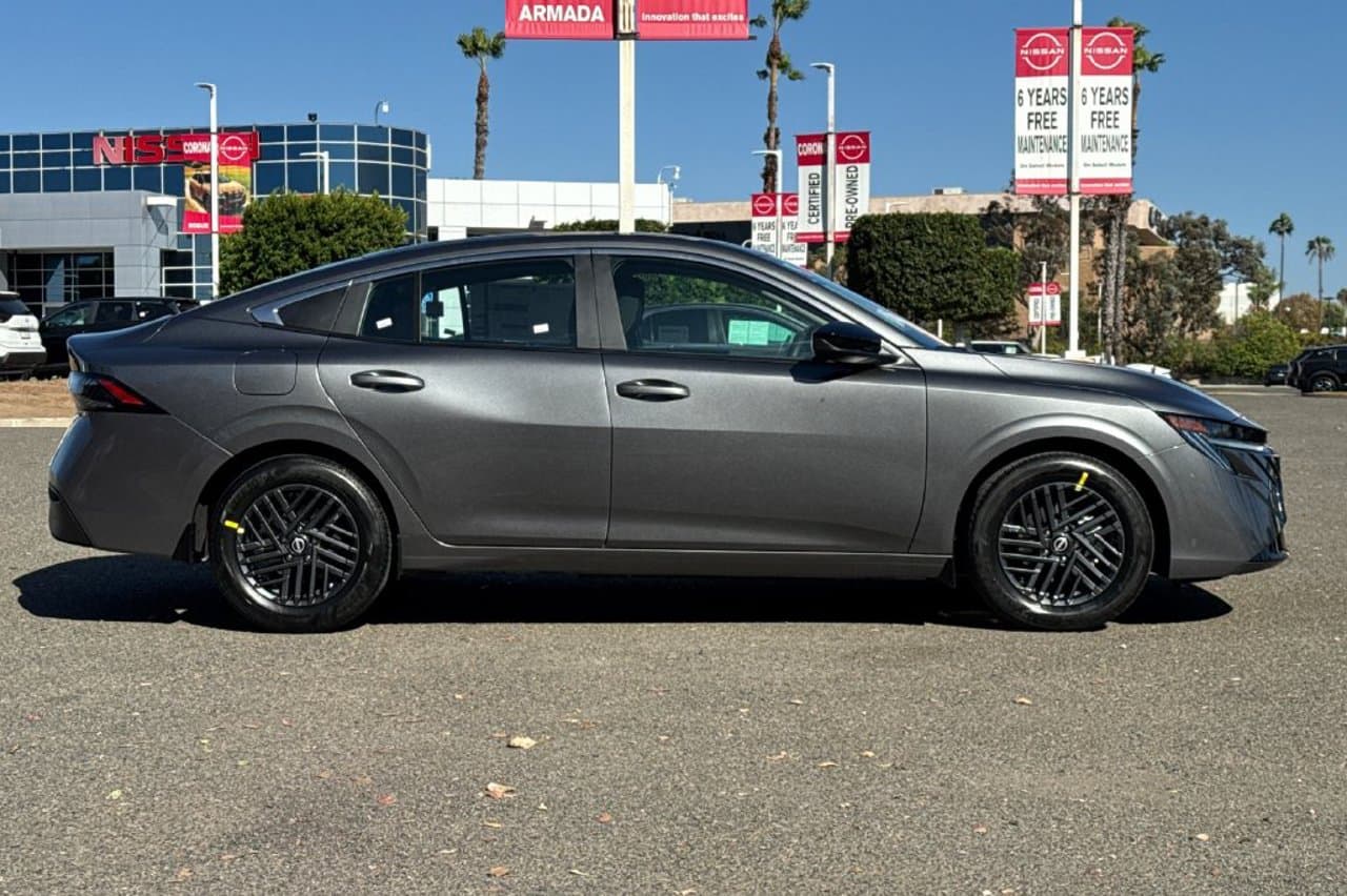2027 Nissan Sentra SV 3