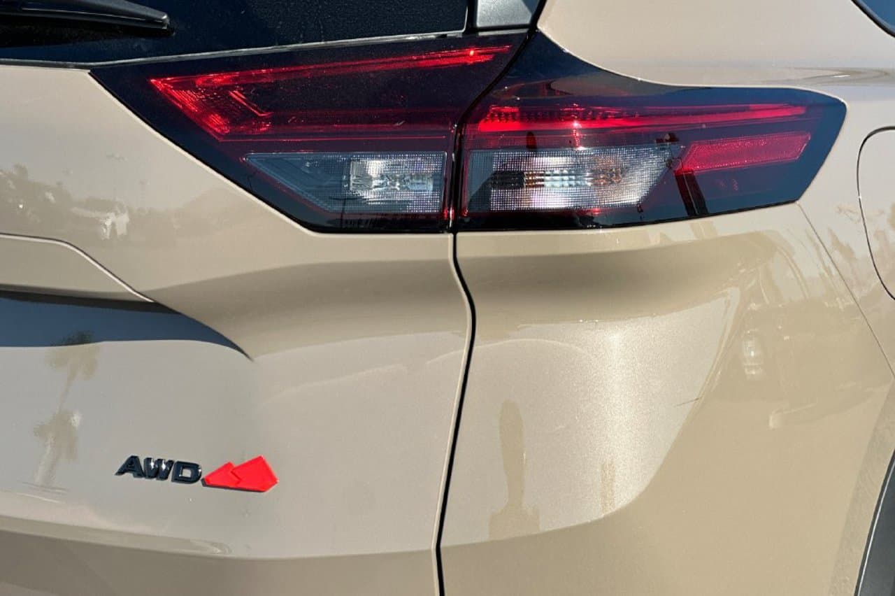2026 Nissan Rogue Rock Creek 21