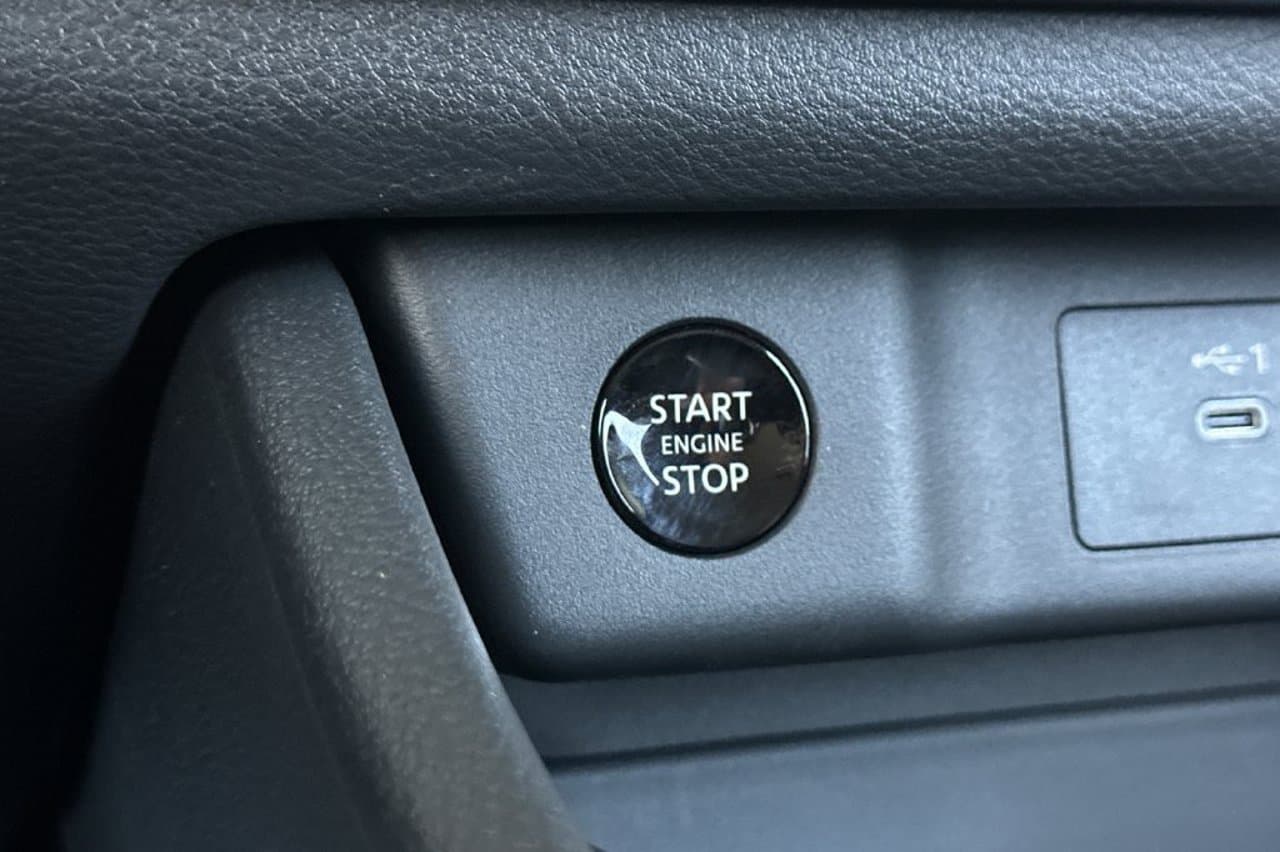 2026 Nissan Rogue SV 40