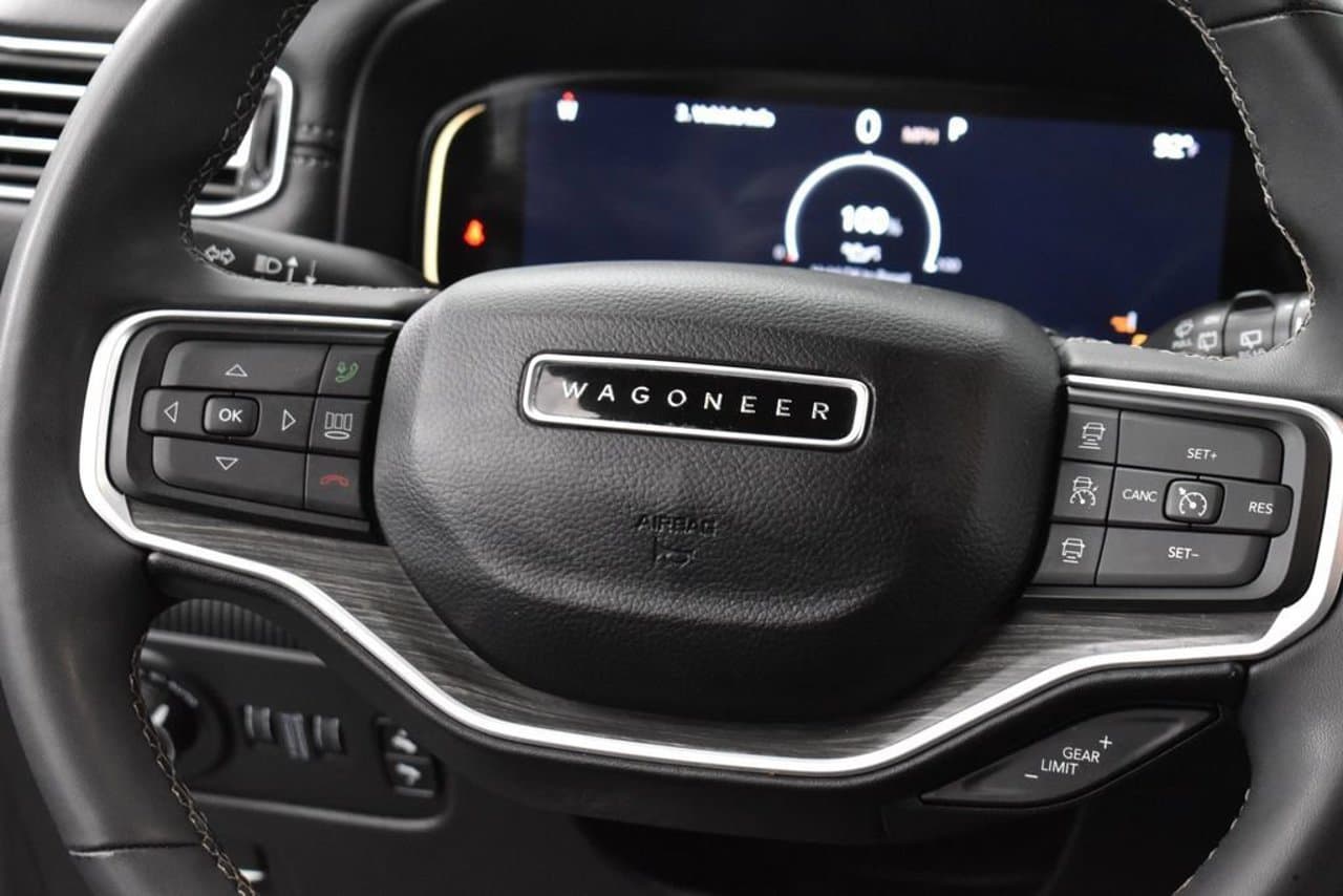 2024 Jeep Wagoneer Series III 15