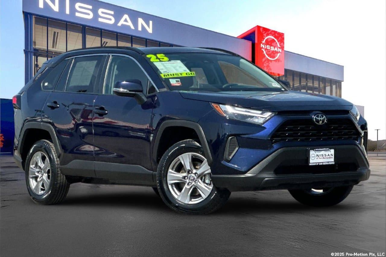 2025 Toyota RAV4 XLE 1