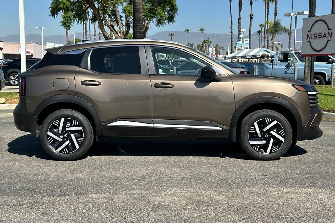 2026 Nissan Kicks SV 2