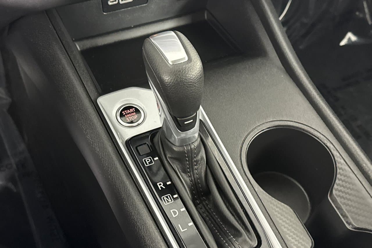 2025 Nissan Altima SV 17