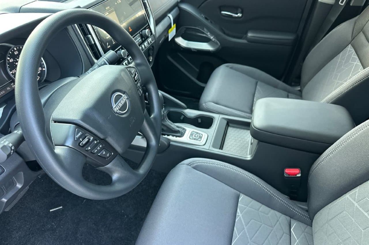 2026 Nissan Frontier SV 7