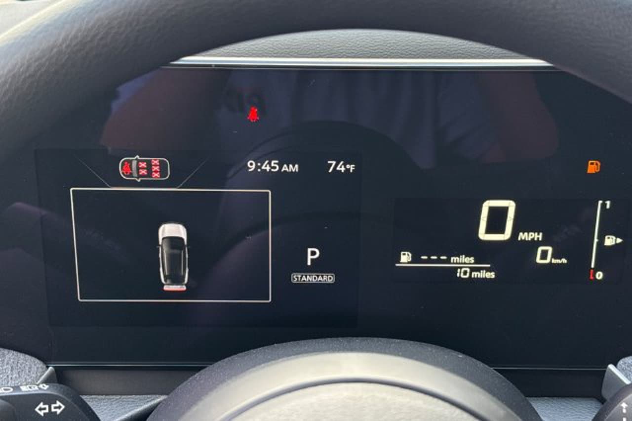 2027 Nissan Kicks SV 21