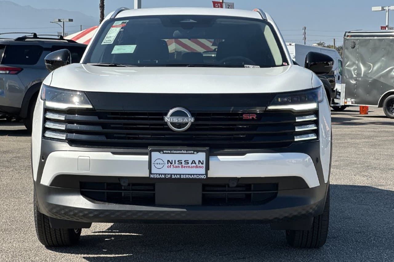 2027 Nissan Kicks SR 6