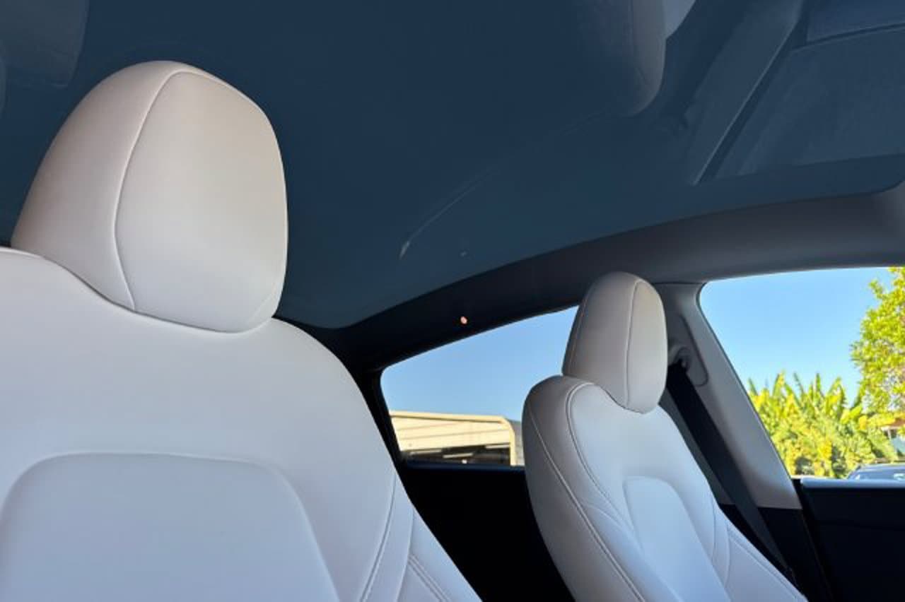 2025 Tesla Model Y Long Range 15