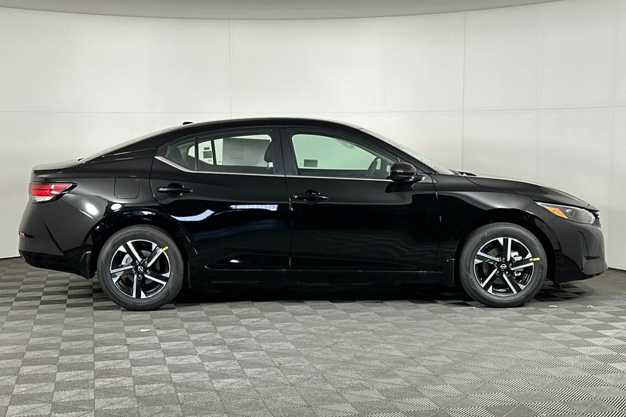 2025 Nissan Sentra SV 2