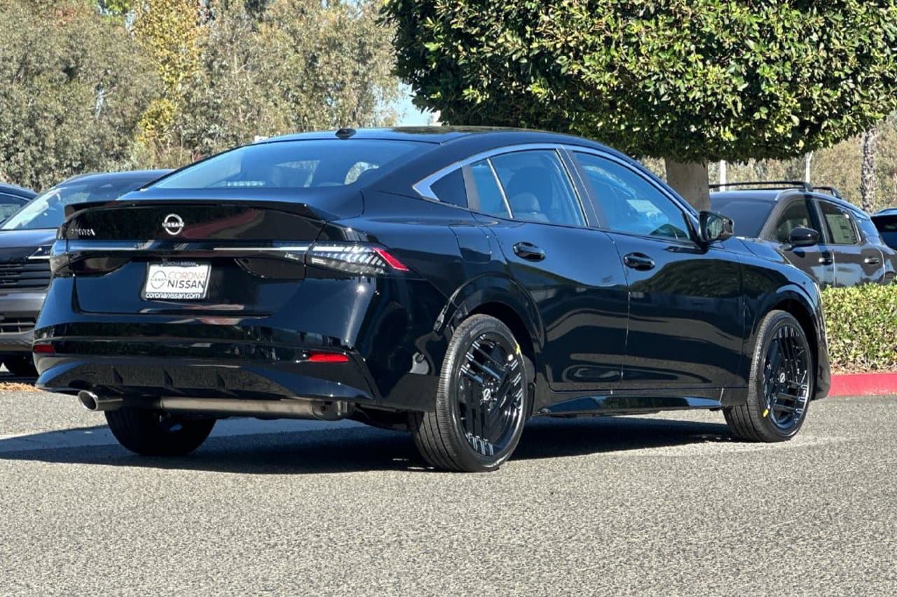 2027 Nissan Sentra SR 4