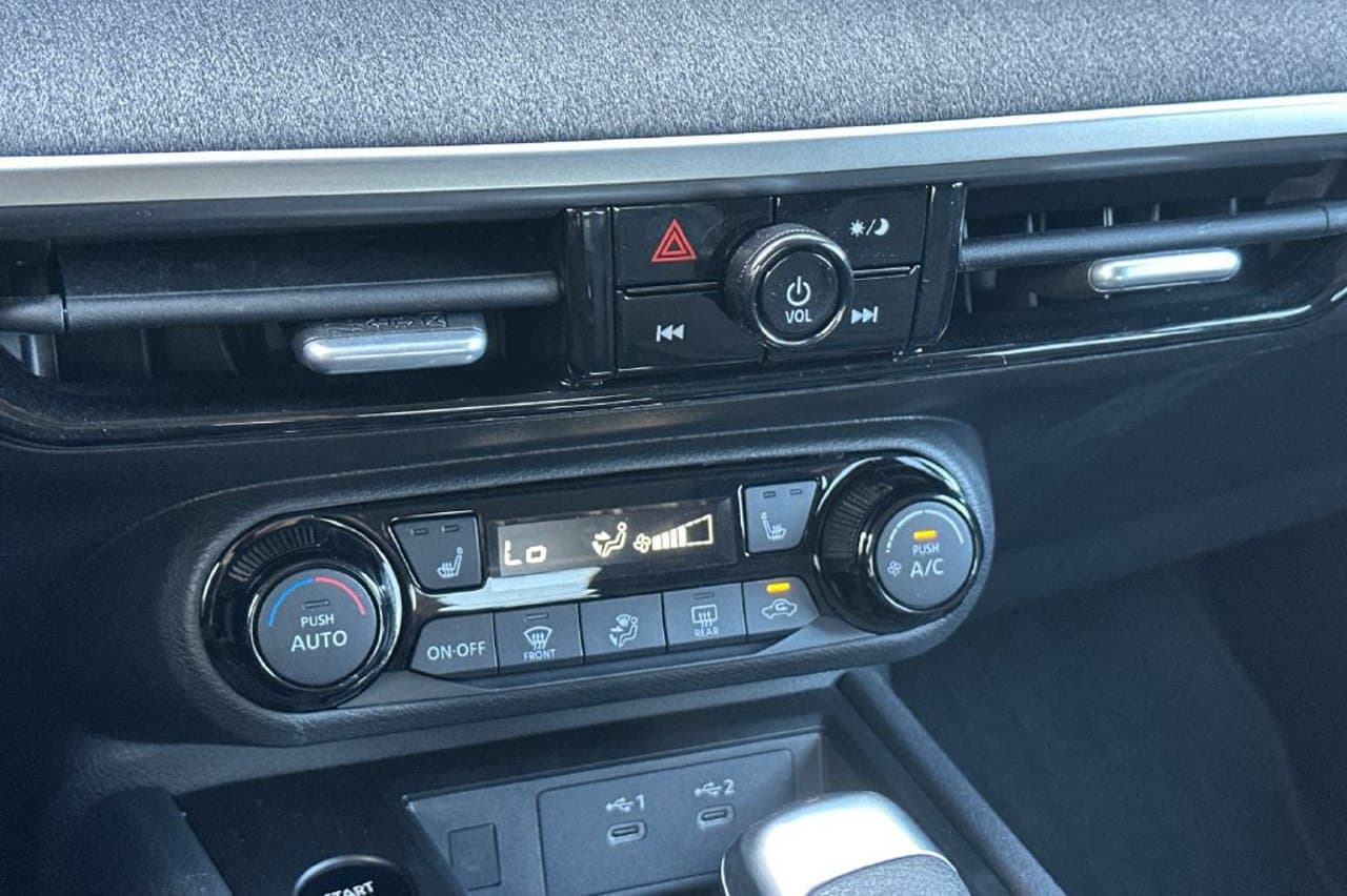 2026 Nissan Kicks SV 17
