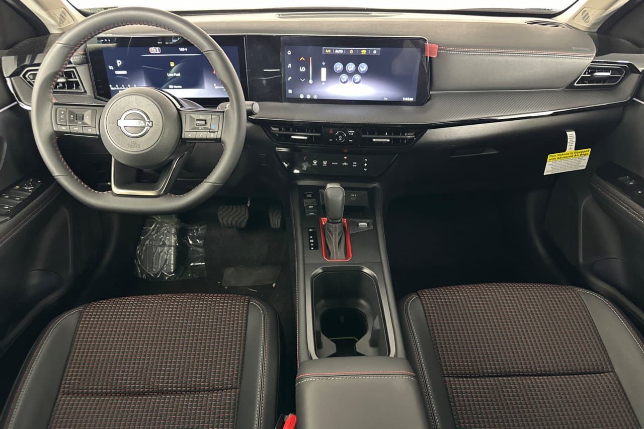 2026 Nissan Kicks SR 10