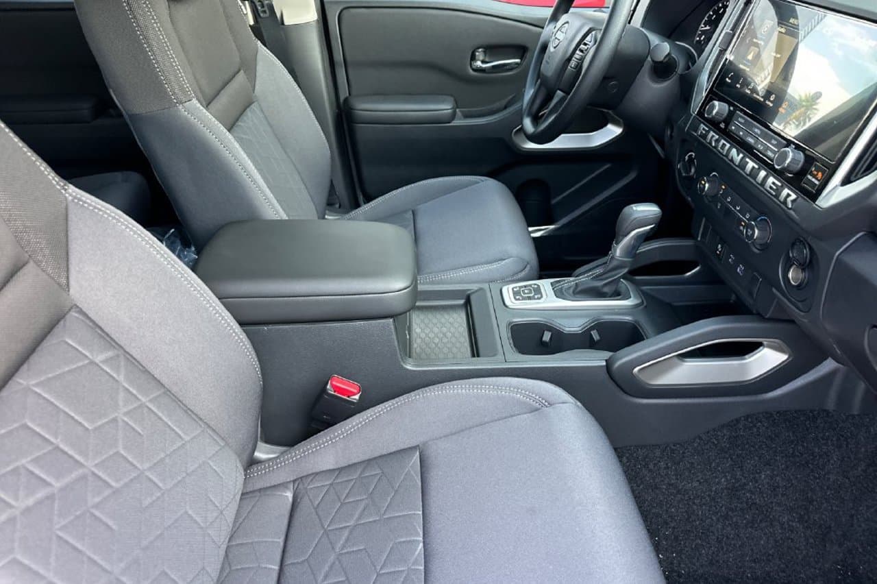 2026 Nissan Frontier SV 12