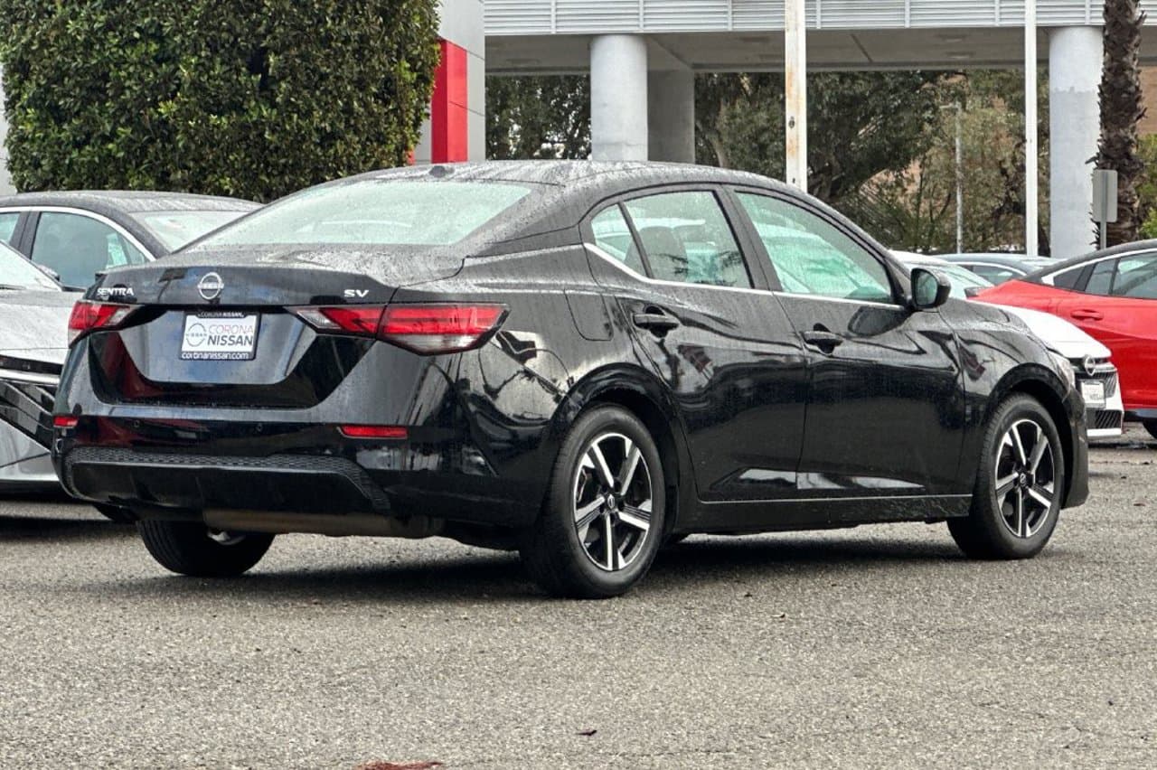 2024 Nissan Sentra SV 4