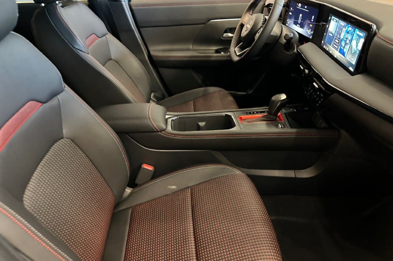 2027 Nissan Kicks SR 13