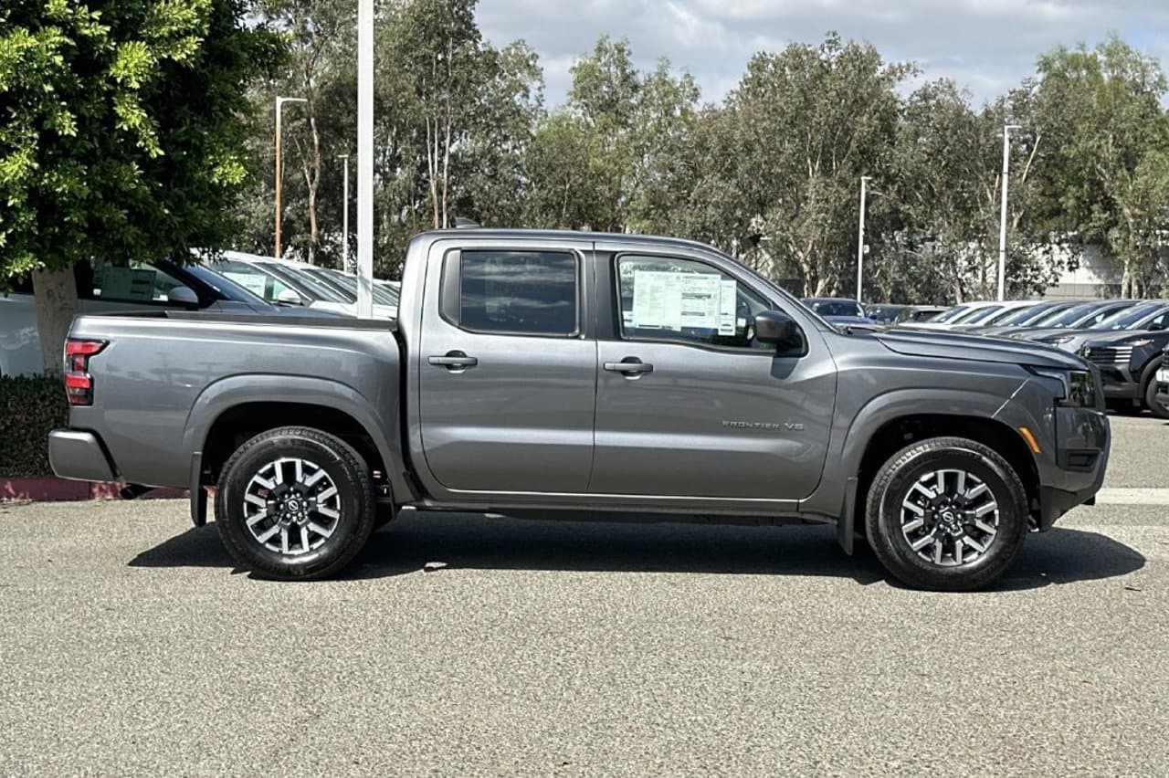 2027 Nissan Frontier SV 3