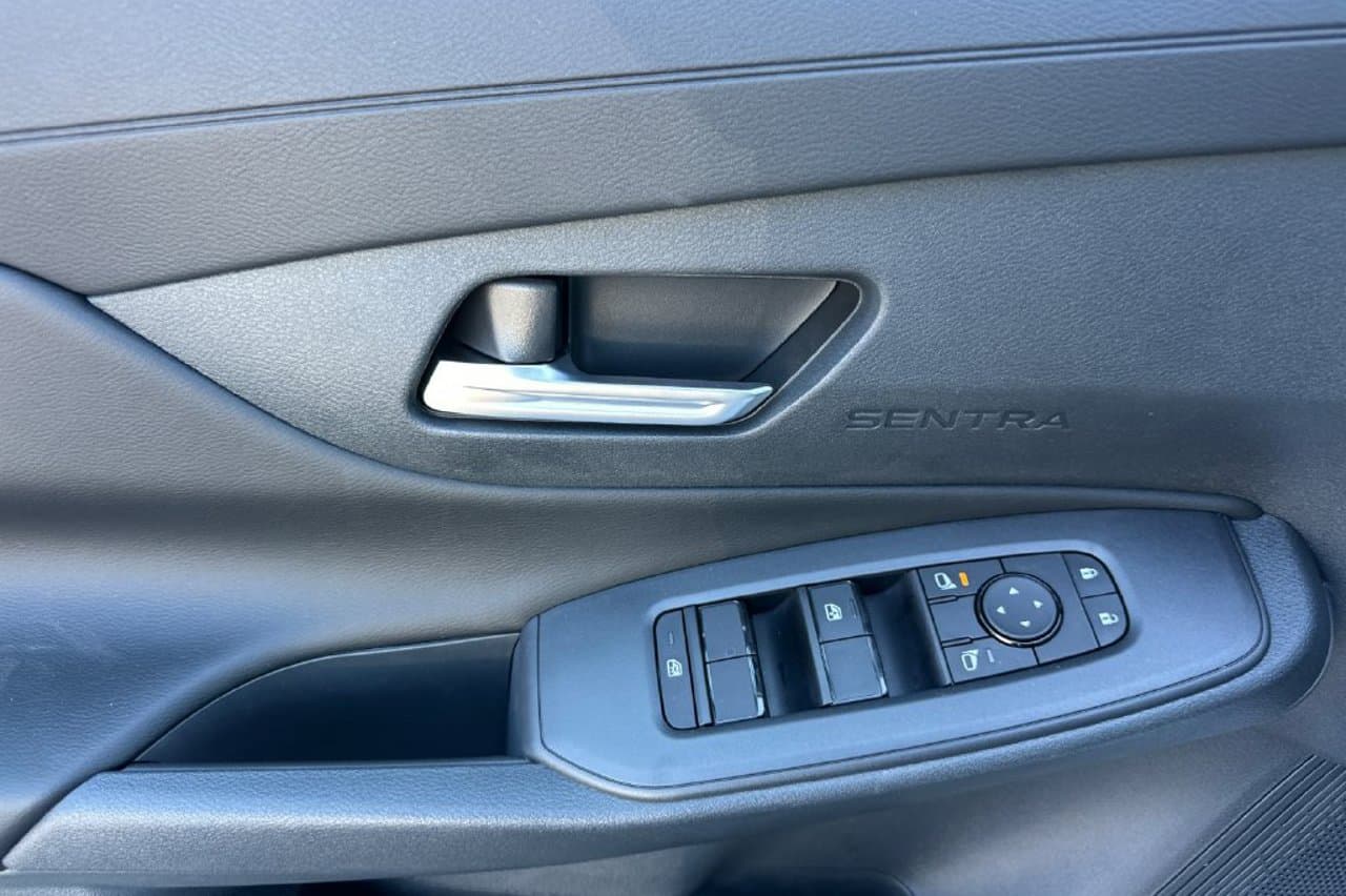 2026 Nissan Sentra SV 8