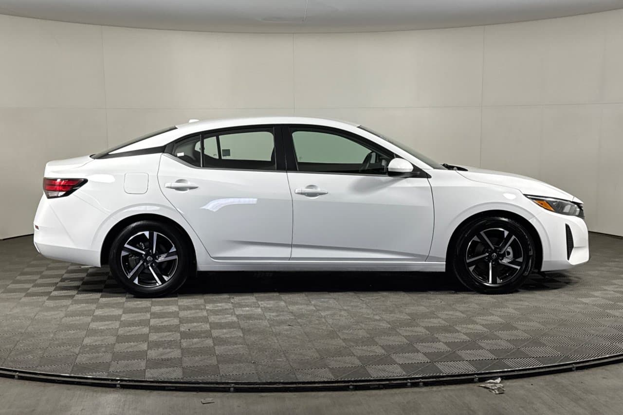 2025 Nissan Sentra SV 2