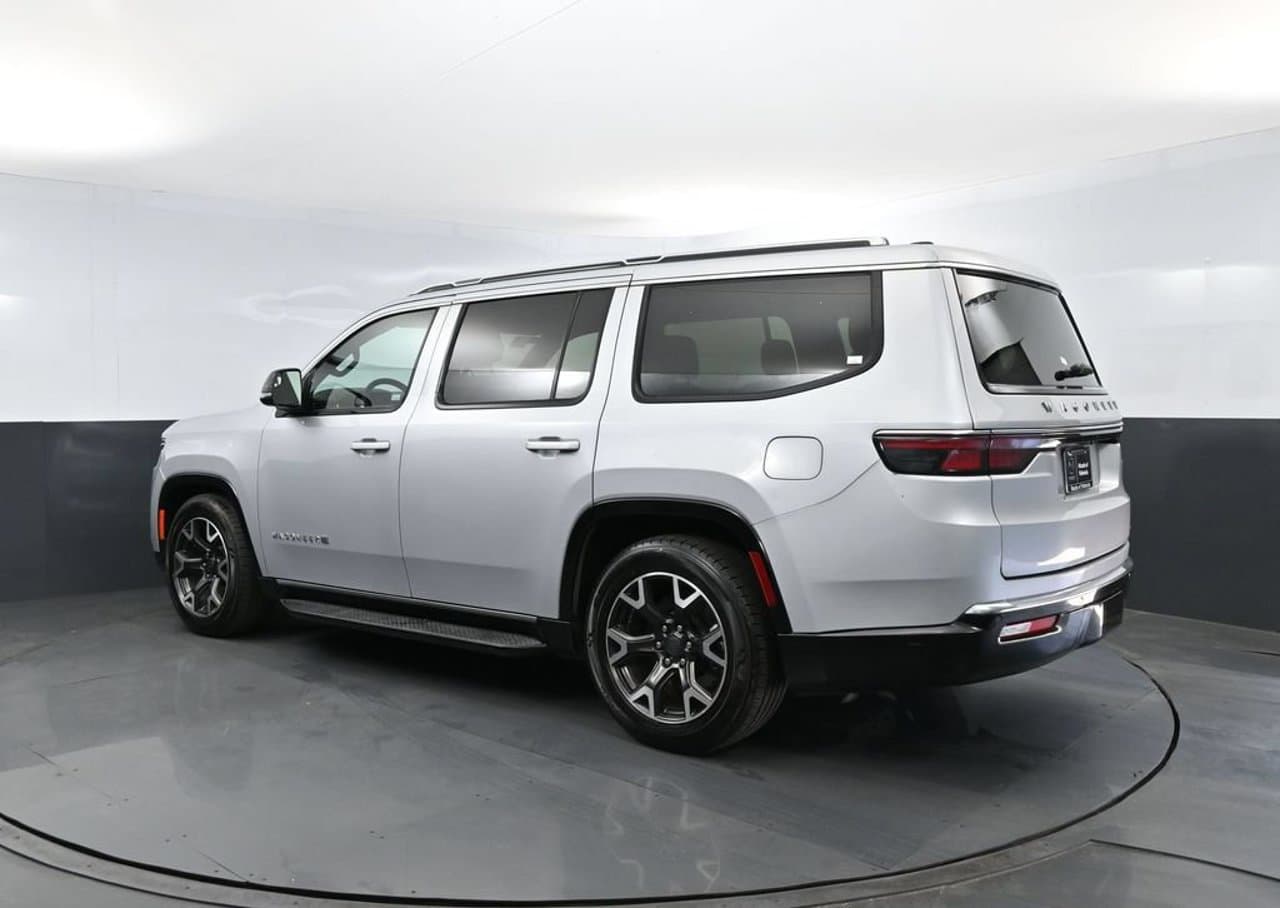 2024 Jeep Wagoneer Series III 25